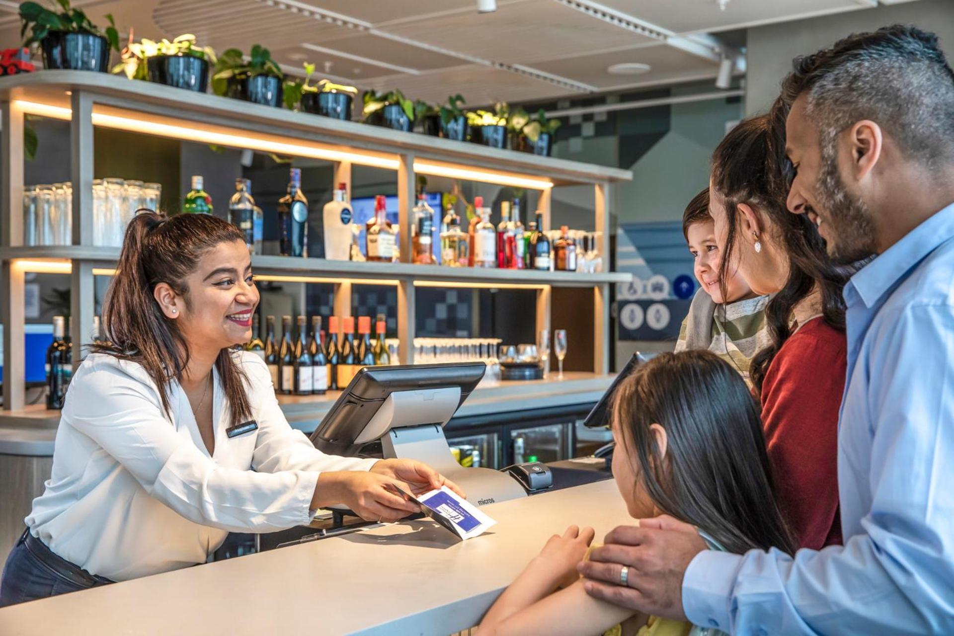Holiday Inn Express Auckland City Centre By Ihg Esterno foto